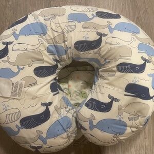 Boppy nursing pad + extra organic pillow cover